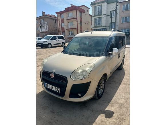 Otomobil ruhsatlı yeni muayeneli. hem orijinal hemde kamyonet parasına.