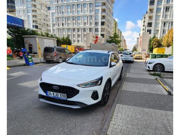 Sahibinden Ford Focus 1.5 TDCi Active X 2023 Model İstanbul 21.500 km Beyaz