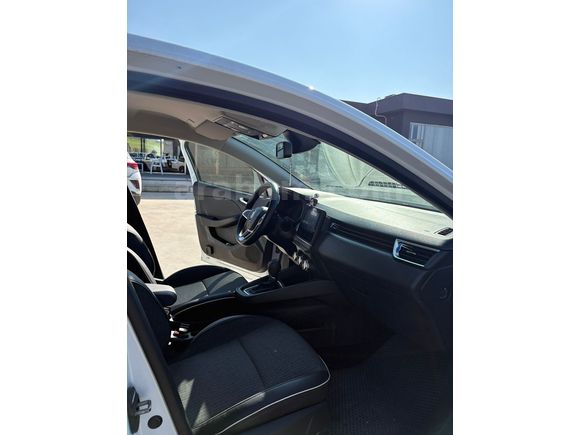 Sahibinden Renault Clio 1.0 TCe Icon 2023 Model 