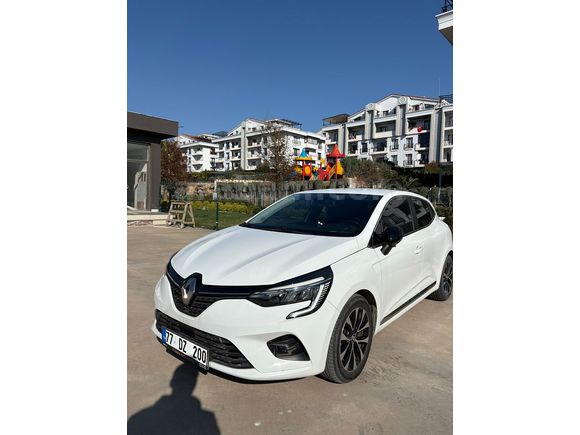 Sahibinden Renault Clio 1.0 TCe Icon 2023 Model 