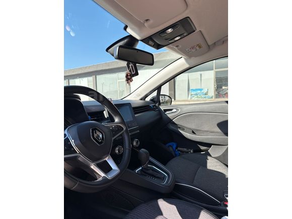 Sahibinden Renault Clio 1.0 TCe Icon 2023 Model 