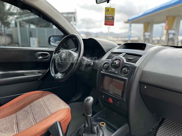 Sahibinden Renault Megane 1.6 Dynamique 2004 Model 