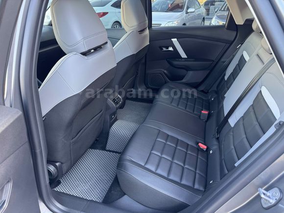 2025 Citroen C4 1.2 Max Hibrit