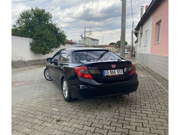 Sahibinden Honda Civic 1.6i VTEC ECO Elegance 2012 Model 