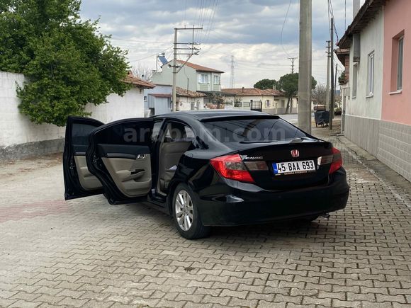 Sahibinden Honda Civic 1.6i VTEC ECO Elegance 2012 Model 