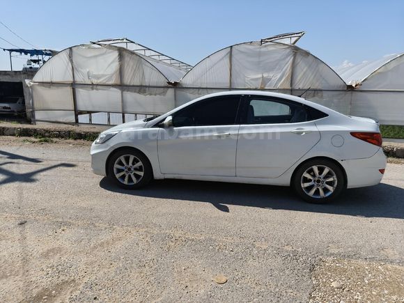 Sahibinden Hyundai Accent Blue 1.6 CRDI Prime 2016 Model Antalya