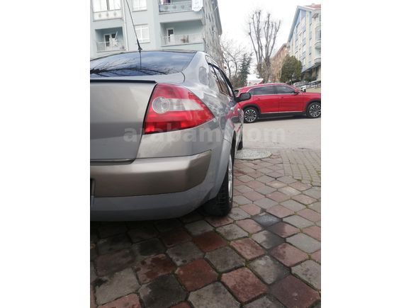 Sahibinden Renault Megane 1.6 Dynamique 2005 Model