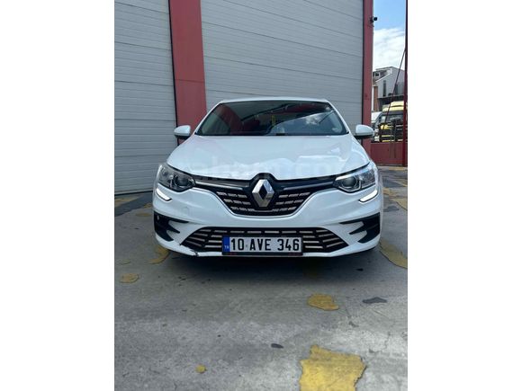 Sahibinden Renault Megane 1.3 TCe Joy 2021 Model 