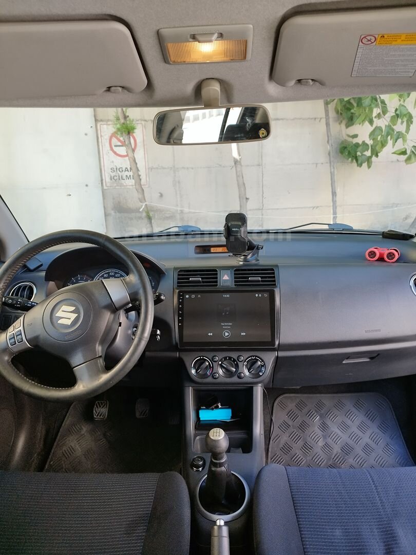 Sahibinden Suzuki Swift 1.3 MT 2009 Model Ankara 195.000 km Gri (Gümüş) 2
