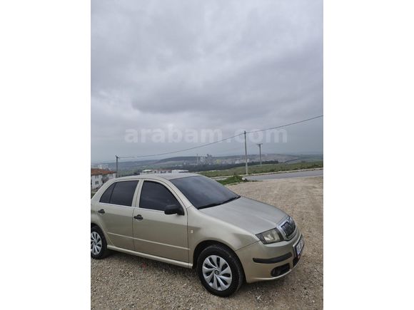 Sahibinden Skoda Fabia 1.4 Classic 2005 Model  266.000 km Şampanya