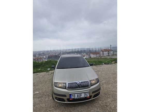 Sahibinden Skoda Fabia 1.4 Classic 2005 Model  266.000 km Şampanya
