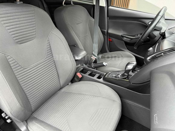 Ford Focus 1.6 Ti-VCT Titanium 2015