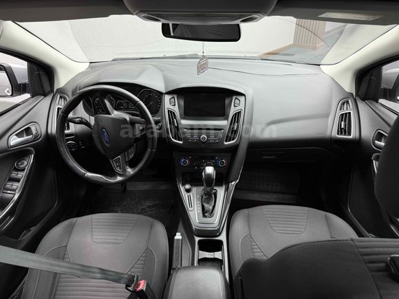 Ford Focus 1.6 Ti-VCT Titanium 2015