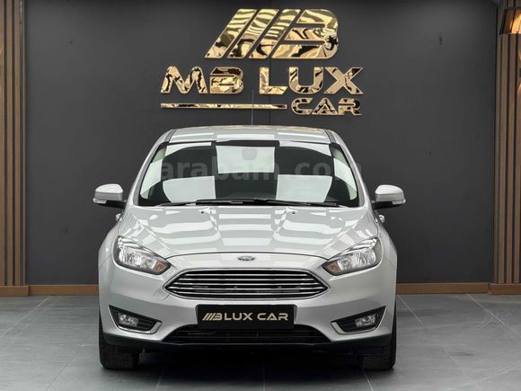 Ford Focus 1.6 Ti-VCT Titanium 2015