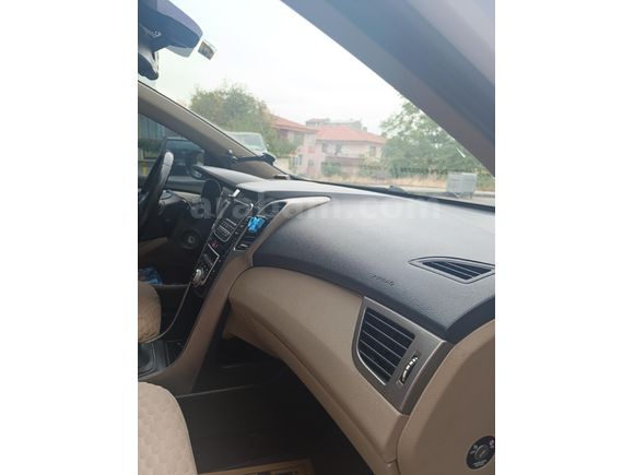 Sahibinden Hyundai i30 1.6 CRDi Style 2013 Model