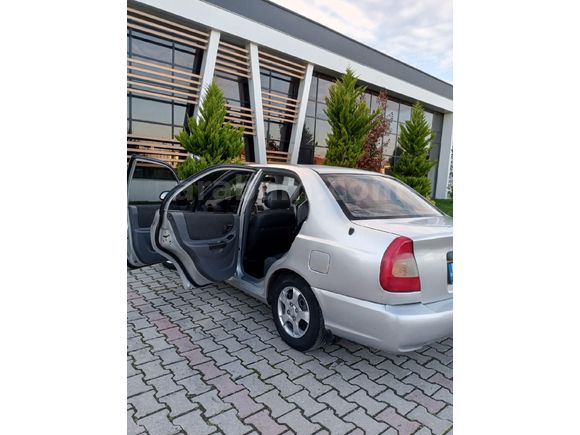 Sahibinden Hyundai Accent 1.3 LX 2000 Model