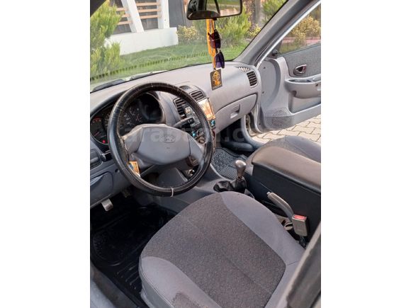 Sahibinden Hyundai Accent 1.3 LX 2000 Model