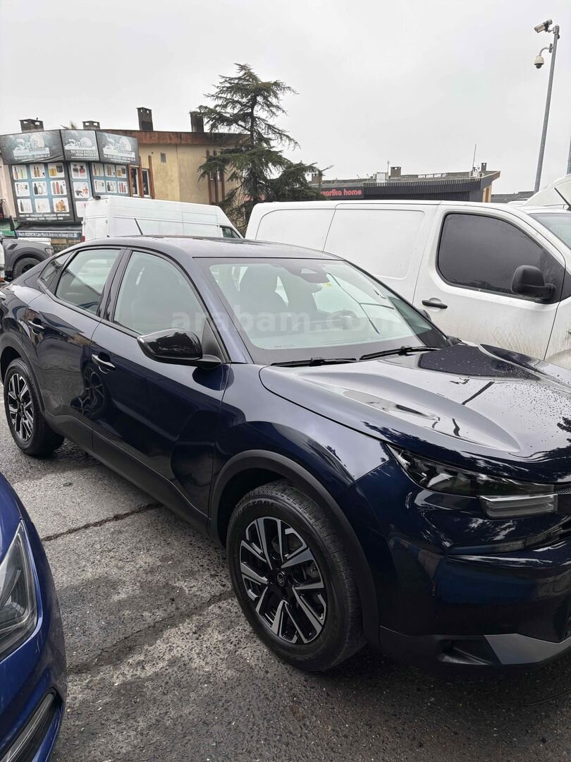 Sahibinden Citroen C4 X 1.2 PureTech Feel 2025 Model İstanbul 37.500 km Lacivert 2