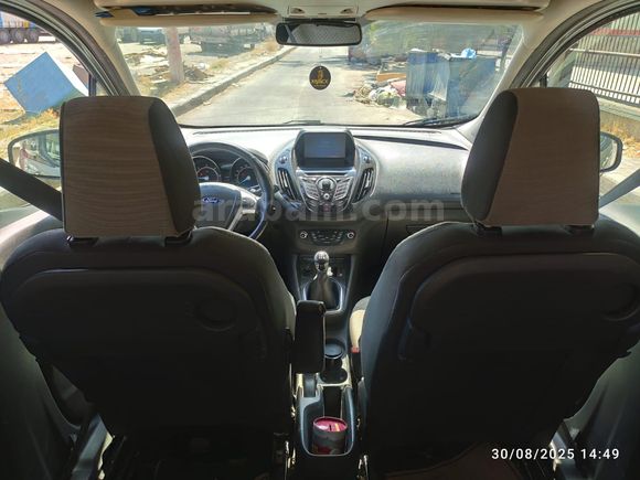 Sahibinden Ford Tourneo Courier 1.6 TDCi Titanium Plus 2016 Model