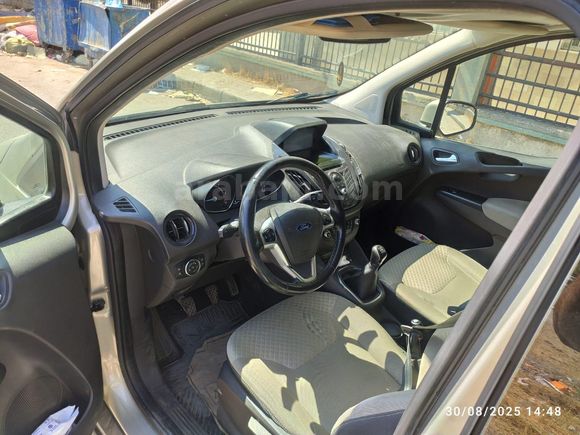 Sahibinden Ford Tourneo Courier 1.6 TDCi Titanium Plus 2016 Model