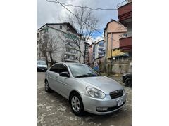 Sahibinden Hyundai Accent Era 1.5 CRDi Prime 2012 Model  180000km Gri