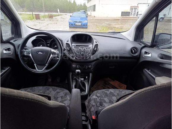 Sahibinden Ford Tourneo Courier 1.6 TDCi Titanium Plus 2016 Model
