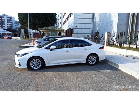 Sahibinden Toyota Corolla 1.5 Dream 2022 Model