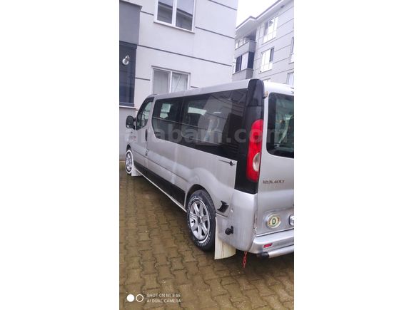 294 binde  Renault Trafic 1.9 DCI Grand Confort