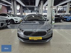 2025 BOYASIZ SKODA SUPERB 1.5 TSI HIBRIT PRESTIGE