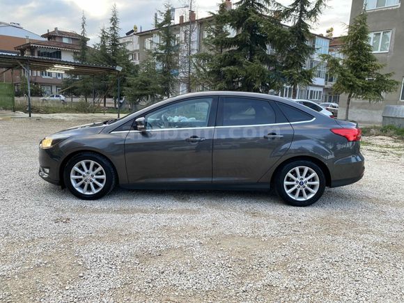 Sahibinden Ford Focus 1.6 Ti-VCT Titanium 2015 Model 