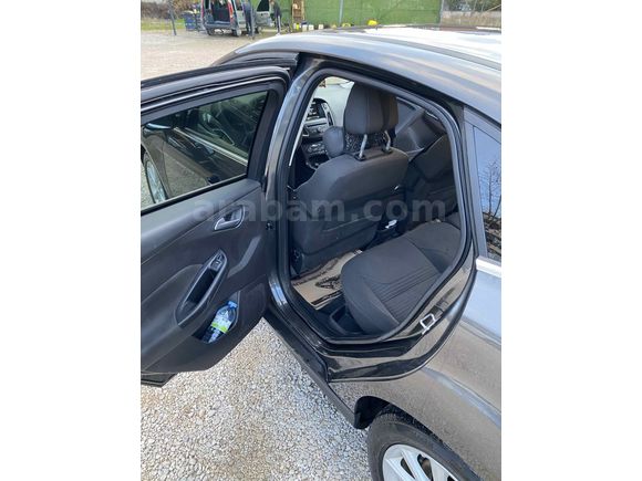 Sahibinden Ford Focus 1.6 Ti-VCT Titanium 2015 Model 