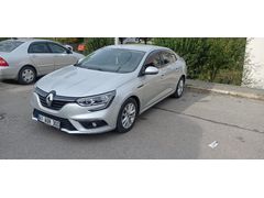 Bakımlı, Masrafsız Megane 4 115HB 1.5BlueDCI Fuull Orijinal Touch 2020 Model