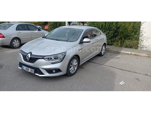 Bakımlı, Masrafsız Megane 4 115HB 1.5BlueDCI Fuull Orijinal Touch 2020 Model