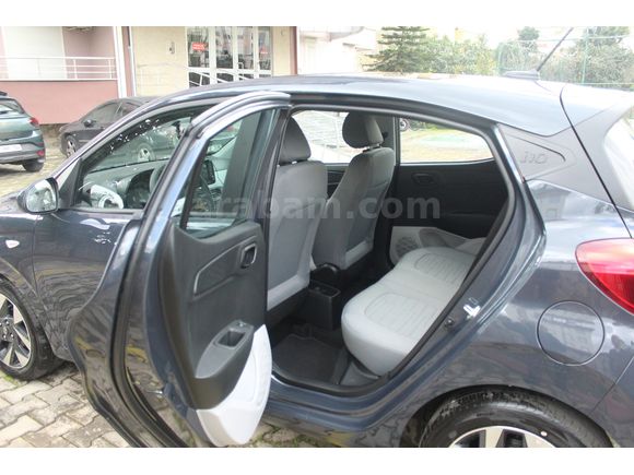 Sahibinden Hyundai i10 1.2 MPI Style 2025 Model 