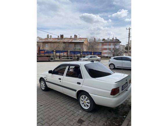 Sahibinden Ford Escort 1.6 CL 1996 Model 