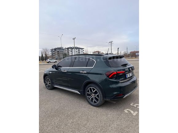 Sahibinden Fiat Egea Cross 1.4 Fire Urban 2024 Model  12.000 km Yeşil