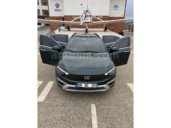 Sahibinden Fiat Egea Cross 1.4 Fire Urban 2024 Model  12.000 km Yeşil
