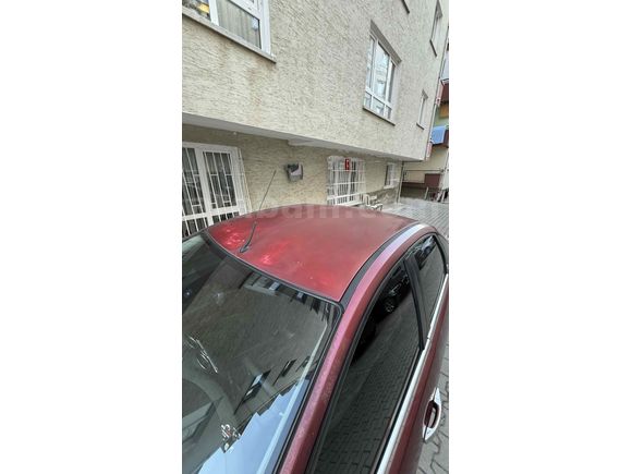 FORD FOCUS 2 / GHİA / TEMİZ / 1.6 BENZİN LPG EN TUTULANI