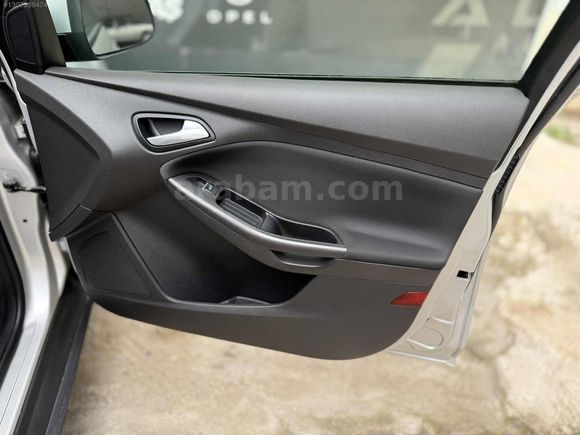 2017 FOCUS 1.6Tİ-VCT TREND X 65***KM