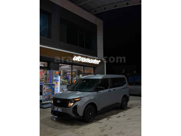 Sahibinden Ford Tourneo Courier 1.5 EcoBlue Trend 2025 Model 