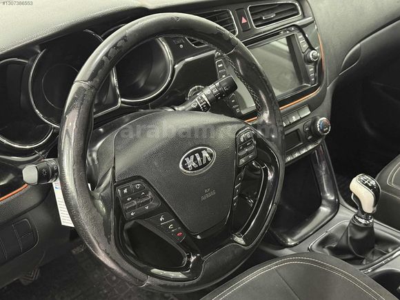 2012 KİA CEED 1.6 CRDİ CONCEP 335.000 KM MANUEL