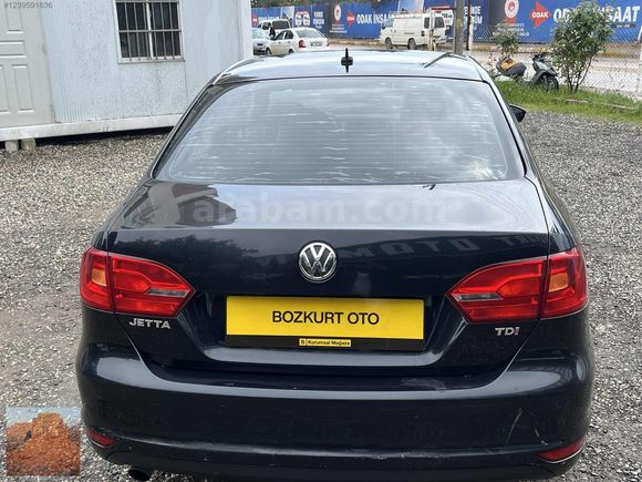 BOYASIZ DEGİŞENSIZ OTOMATİK JETTA