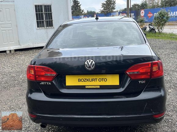 BOYASIZ DEGİŞENSIZ OTOMATİK JETTA