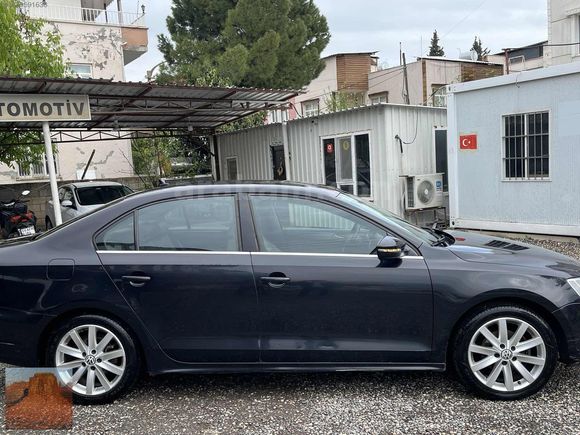 BOYASIZ DEGİŞENSIZ OTOMATİK JETTA