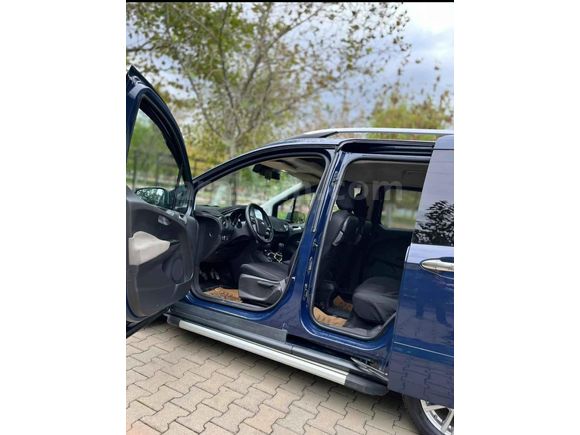 Sahibinden Ford  TOURNEO 1.6 TDCi Titanium 2015 Model