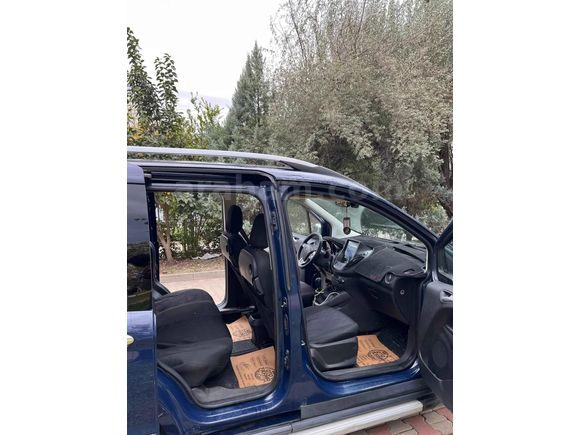 Sahibinden Ford  TOURNEO 1.6 TDCi Titanium 2015 Model
