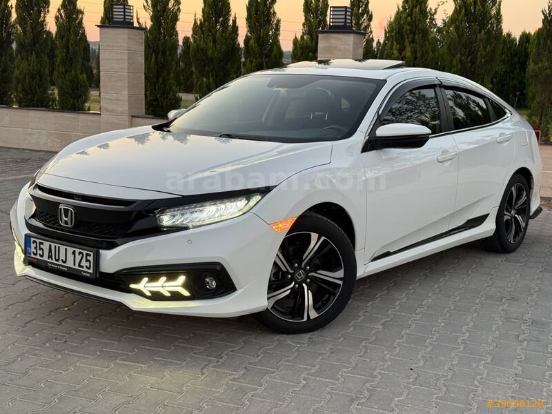 Galeriden Honda Civic 1.6i VTEC Eco Elegance 2021 Model Manisa 65.602 km Beyaz