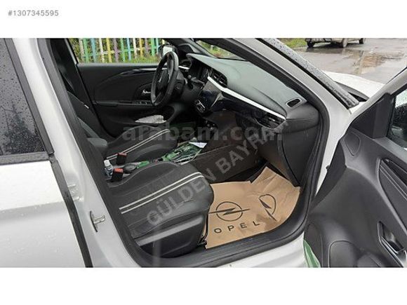 2024 MODEL/OPEL/CORSA/HATASIZ/22 BİNDE/SERVİS BAKIMLI/ÇİFT RENK