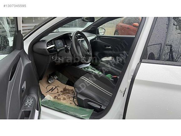 2024 MODEL/OPEL/CORSA/HATASIZ/22 BİNDE/SERVİS BAKIMLI/ÇİFT RENK