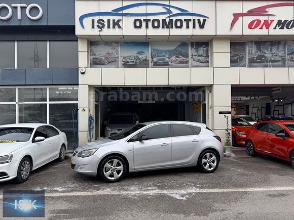 OTOMATİK VİTES LPG'Lİ 2011 MODEL OPEL ASTRA 1.6T SPORT 180HP